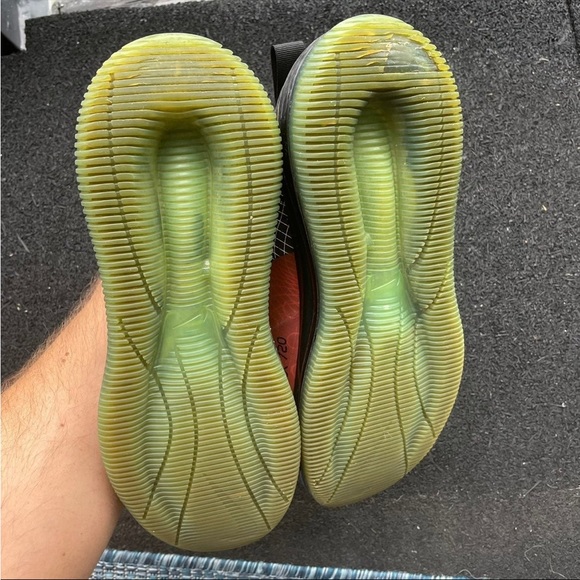 Nike Airmax 720 - Picture 6 of 8